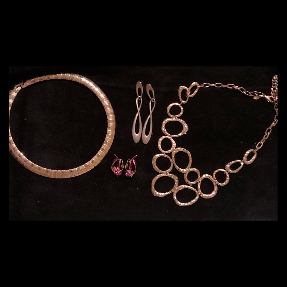 2 necklaces and 2 earrings